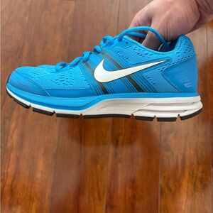 Womens Nike Pegasus 29 Size 7 524981-410 Running Shoes